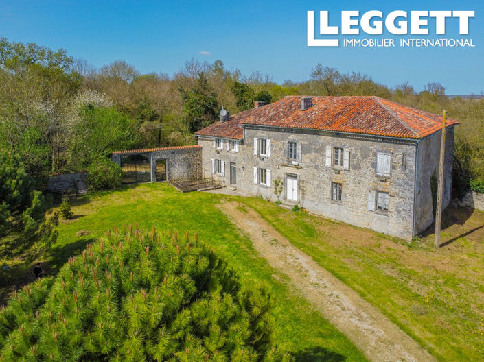 Image No.2-6 Bed Chateaux for sale