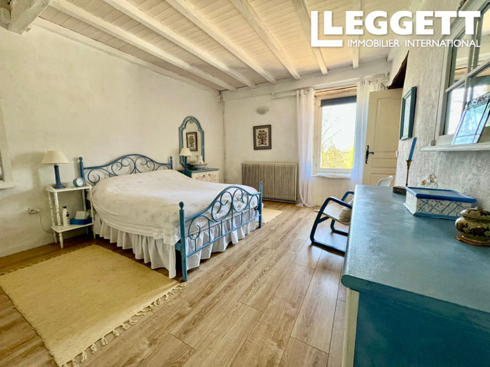 Image No.9-4 Bed House for sale