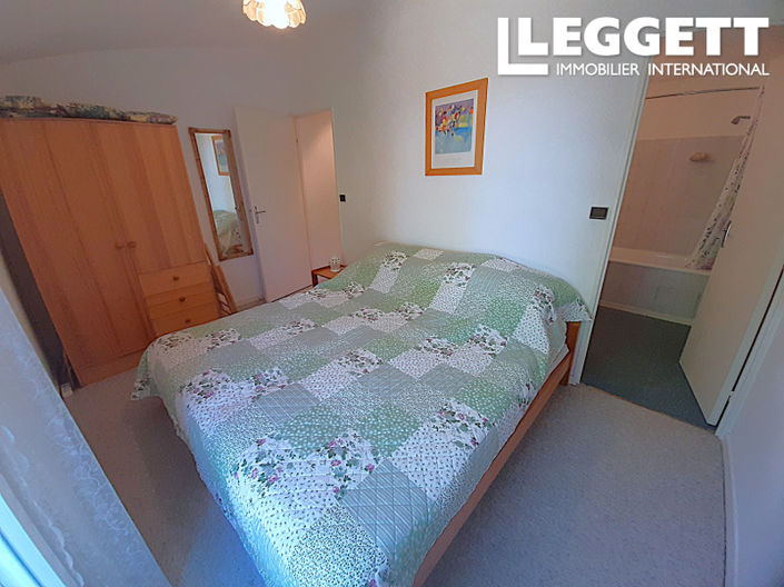 Image No.10-3 Bed House for sale