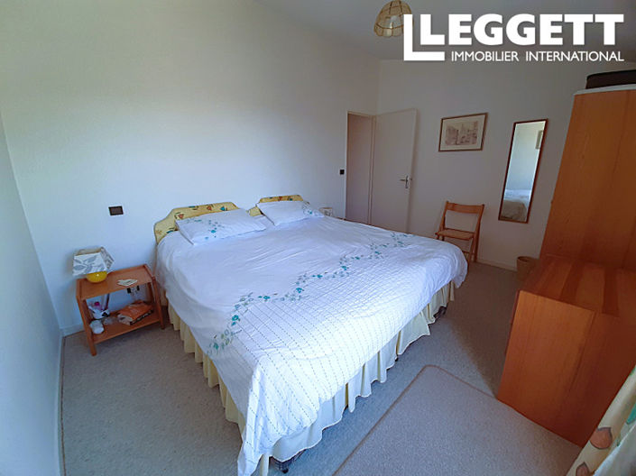 Image No.9-3 Bed House for sale