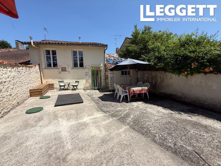 Image No.10-3 Bed House for sale