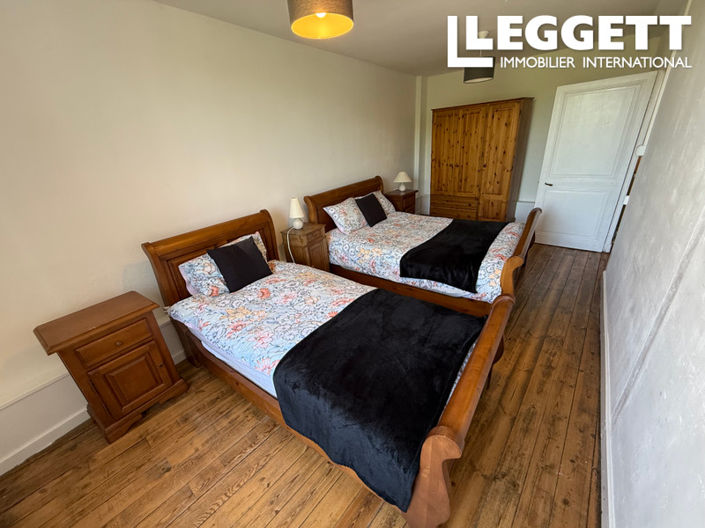 Image No.5-3 Bed House for sale