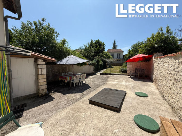 Image No.9-3 Bed House for sale