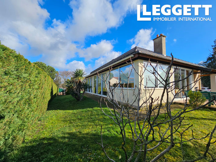 Image No.8-5 Bed House for sale