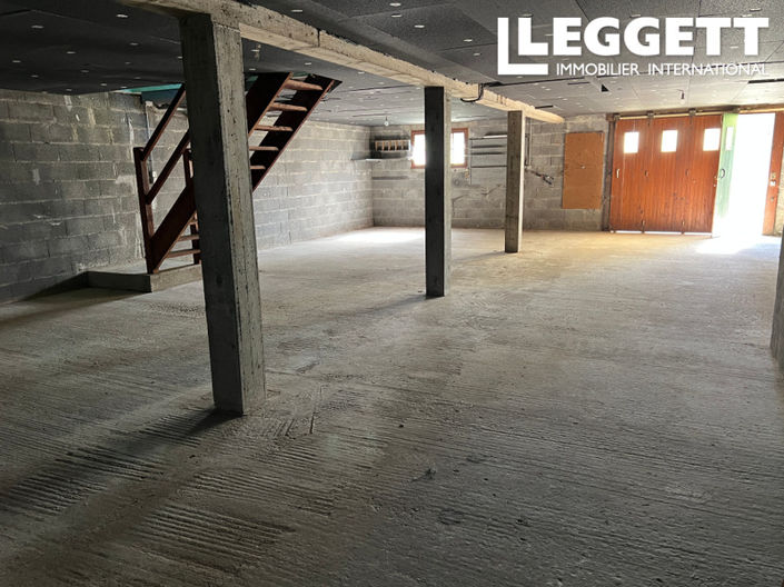 Image No.10-2 Bed House for sale