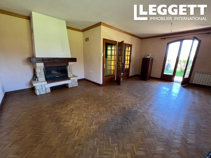 Image No.5-2 Bed House for sale