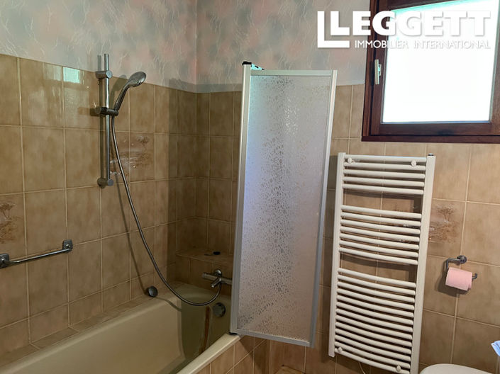 Image No.9-2 Bed House for sale