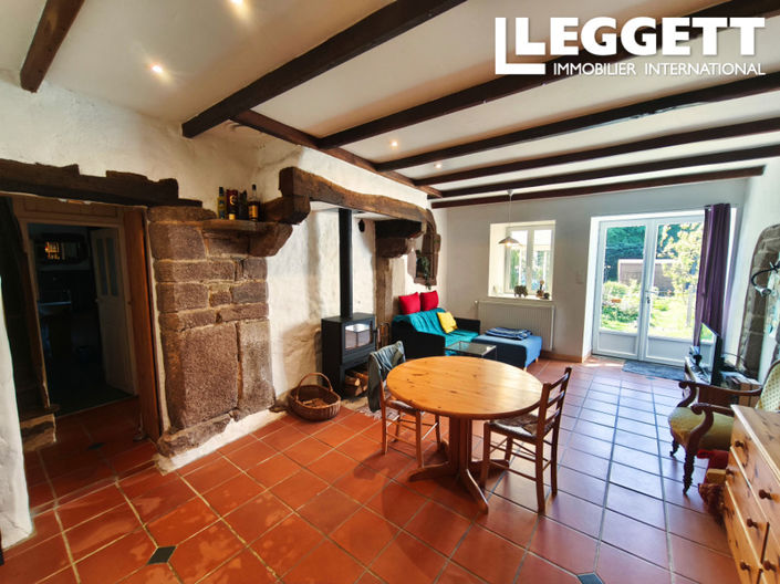 Image No.6-8 Bed House for sale