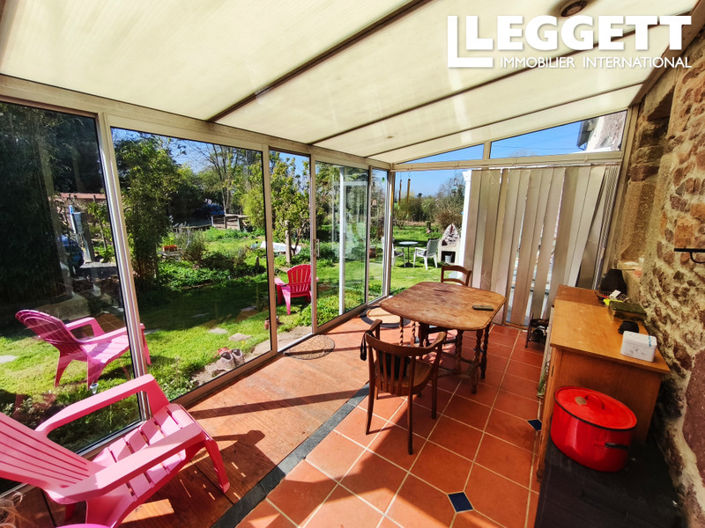 Image No.7-8 Bed House for sale