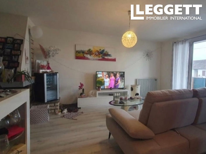 Image No.5-2 Bed House for sale