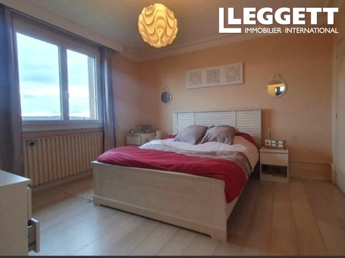 Image No.6-2 Bed House for sale