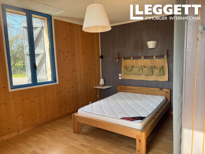 Image No.7-5 Bed House for sale