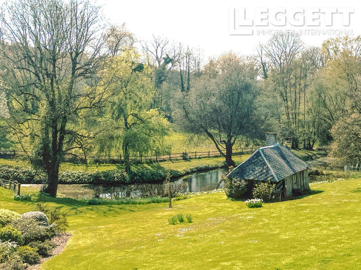 Image No.6-5 Bed House for sale