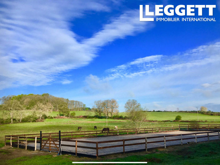 Image No.2-4 Bed House for sale