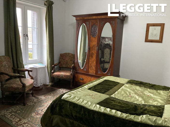 Image No.6-4 Bed House for sale