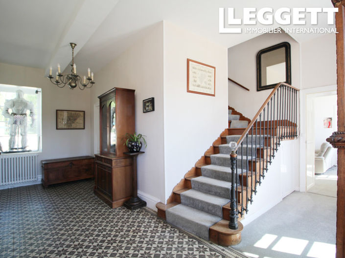 Image No.5-7 Bed House for sale