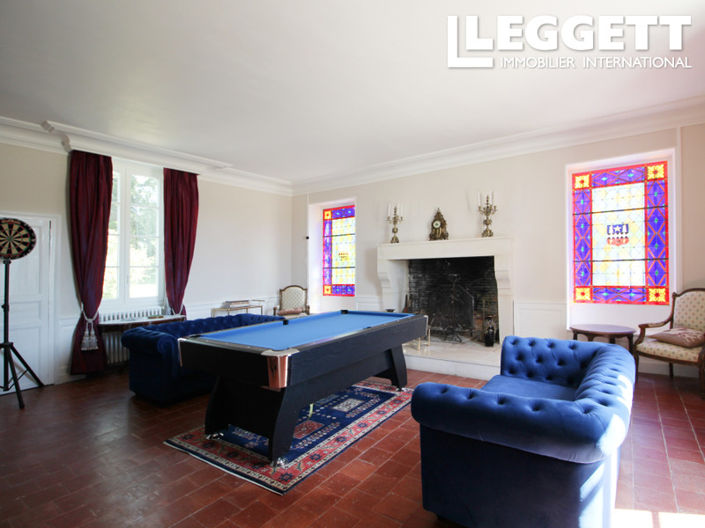 Image No.8-7 Bed House for sale