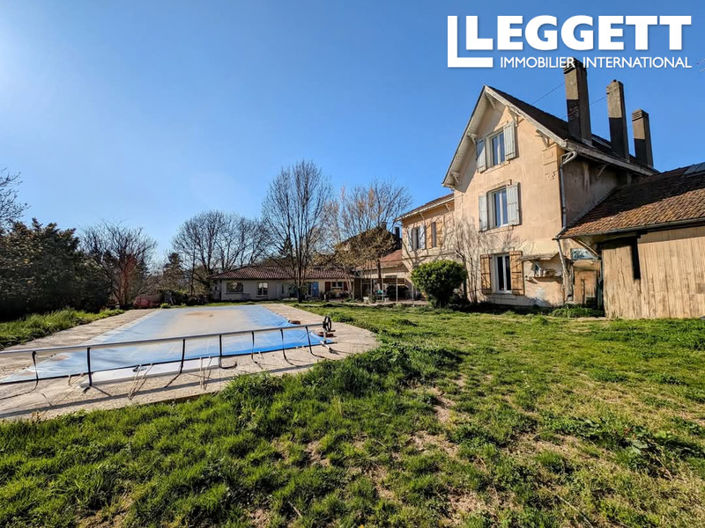 Image No.2-8 Bed House for sale