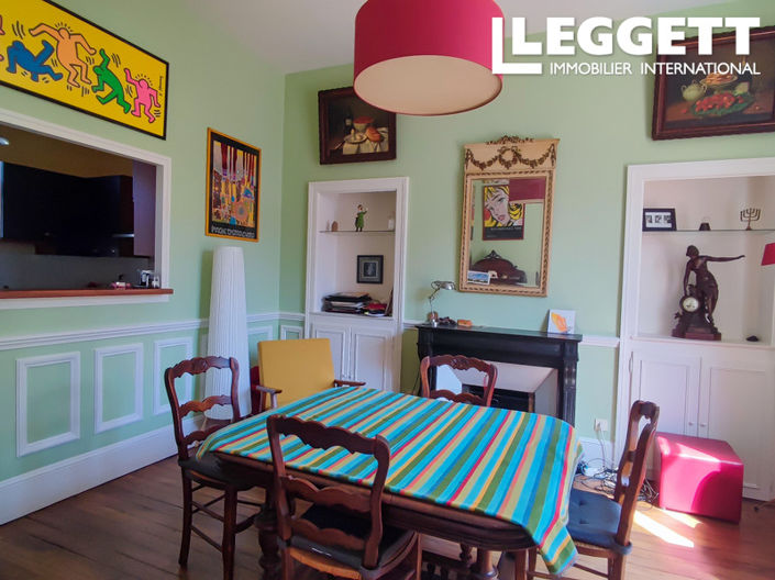 Image No.5-8 Bed House for sale