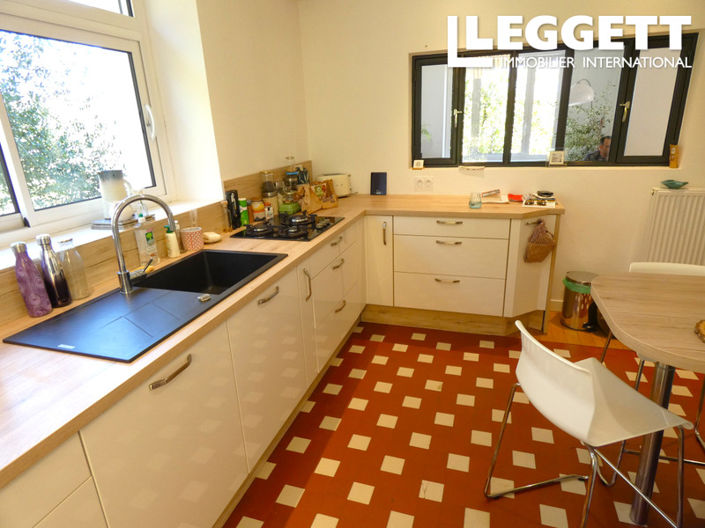 Image No.7-4 Bed House for sale