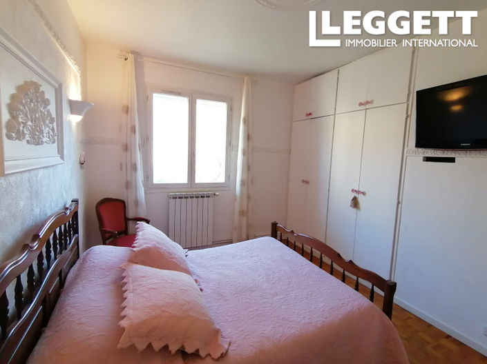 Image No.3-4 Bed House for sale