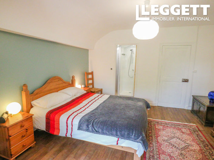 Image No.6-4 Bed House for sale