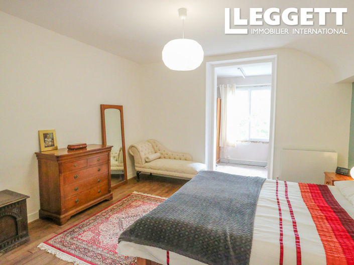 Image No.7-4 Bed House for sale