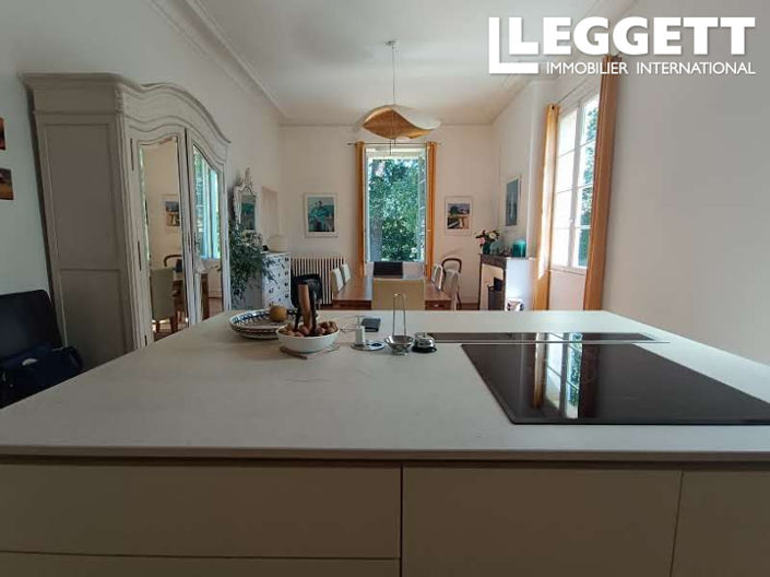 Image No.4-6 Bed House for sale