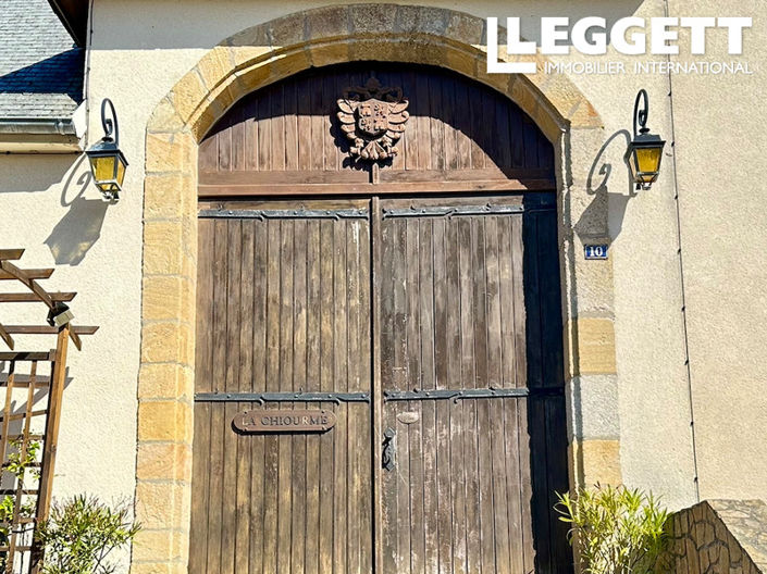 Image No.2-8 Bed House for sale