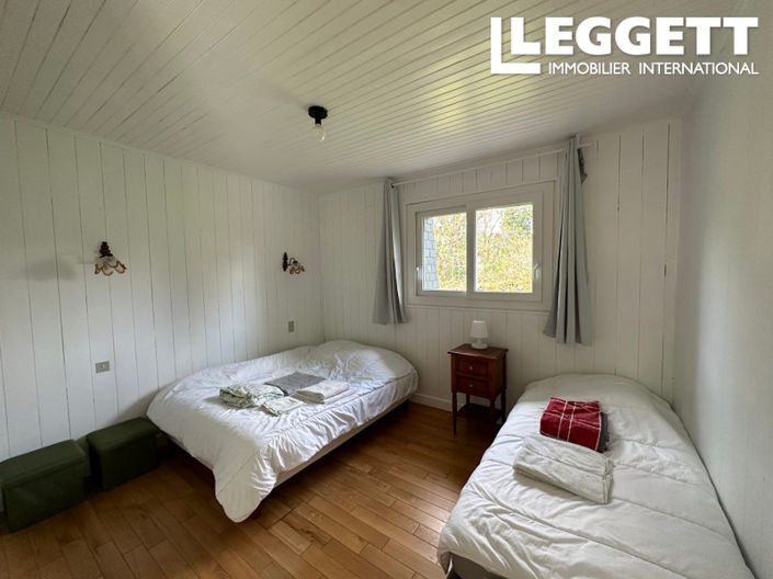 Image No.6-6 Bed House for sale