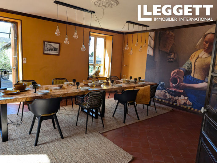 Image No.5-6 Bed House for sale