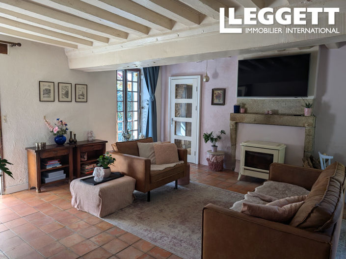 Image No.6-6 Bed House for sale