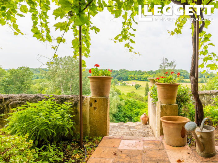 Image No.5-5 Bed House for sale