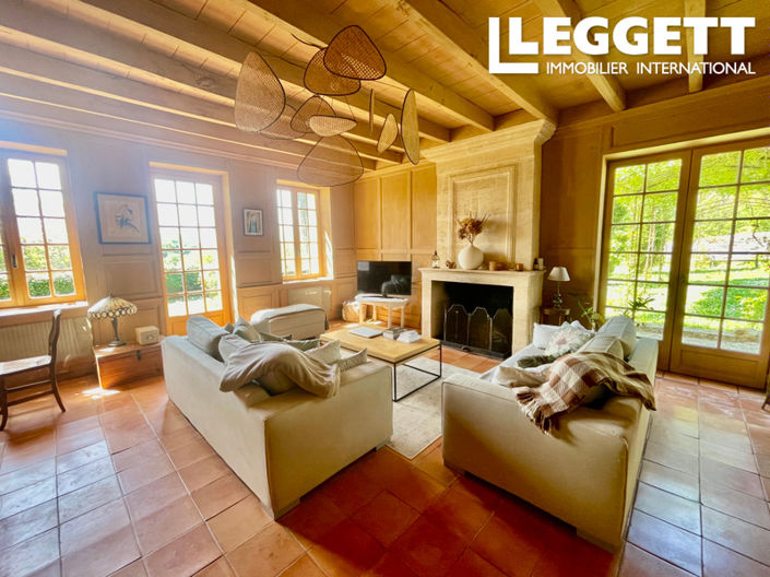 Image No.6-5 Bed House for sale