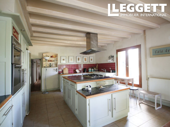 Image No.7-11 Bed House for sale