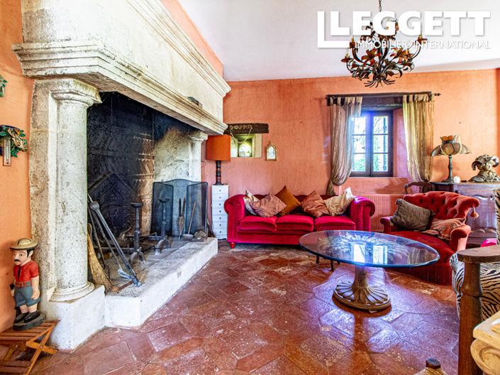 Image No.6-3 Bed House for sale