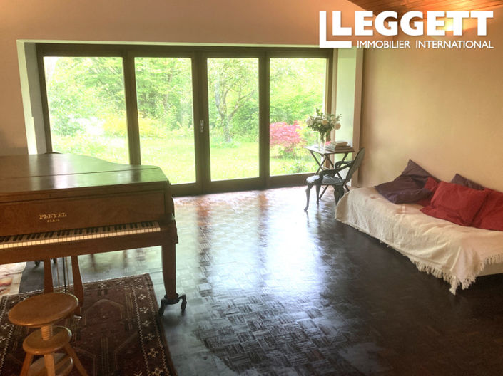 Image No.2-3 Bed House for sale