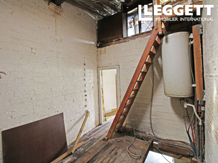 Image No.8-1 Bed House for sale