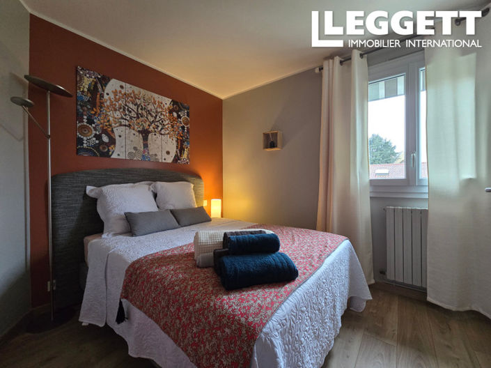 Image No.7-3 Bed House for sale