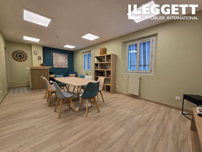 Image No.10-3 Bed House for sale