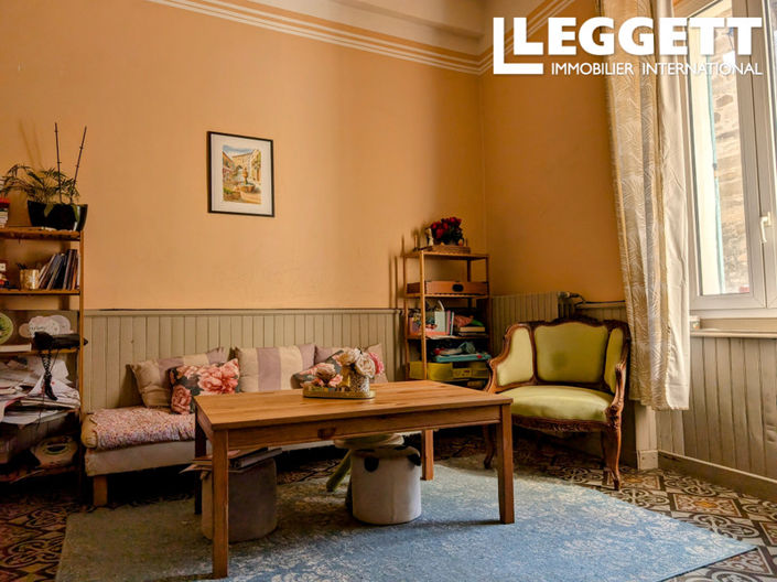 Image No.8-3 Bed House for sale