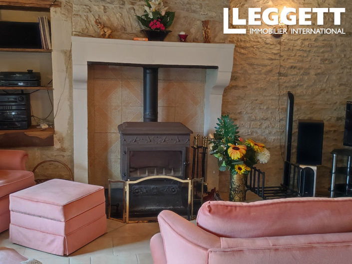 Image No.6-5 Bed House for sale