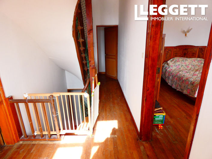 Image No.3-4 Bed House for sale