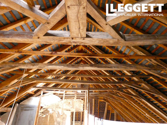 Image No.8-4 Bed House for sale