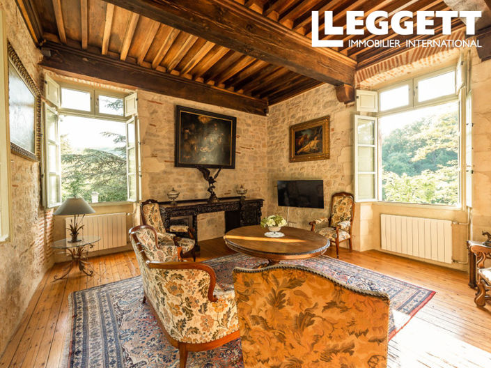 Image No.8-5 Bed House for sale