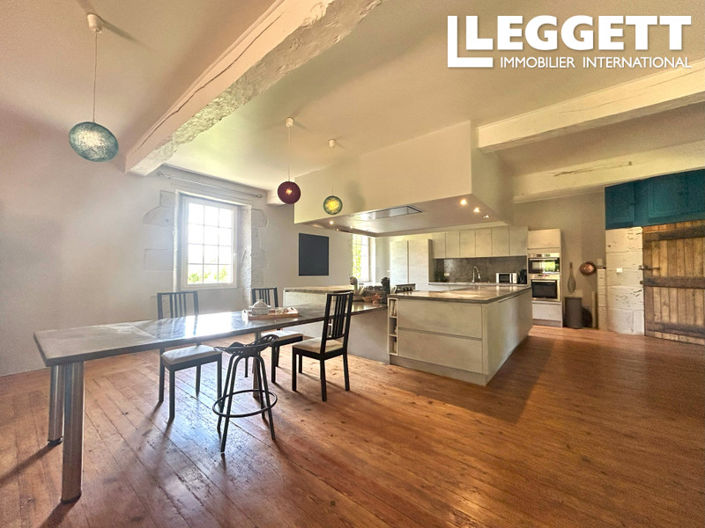 Image No.6-11 Bed House for sale