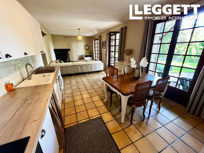 Image No.2-4 Bed House for sale