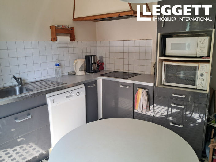 Image No.8-3 Bed House for sale