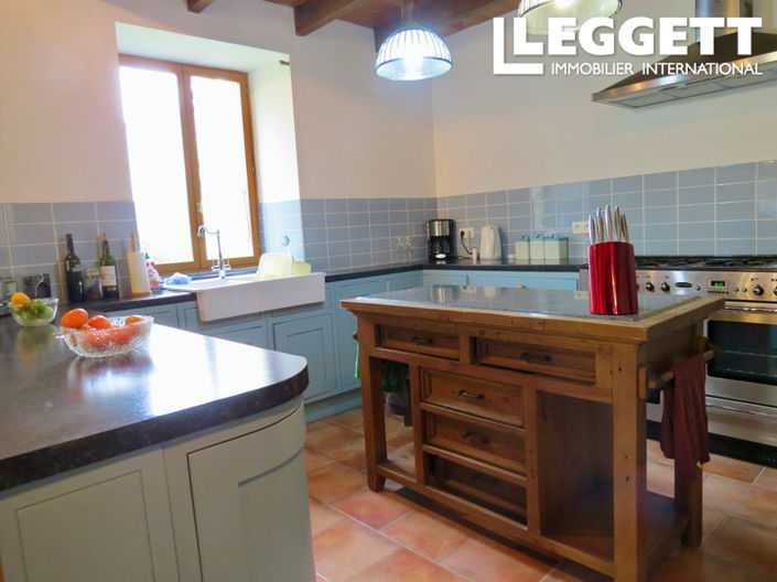 Image No.6-3 Bed House for sale