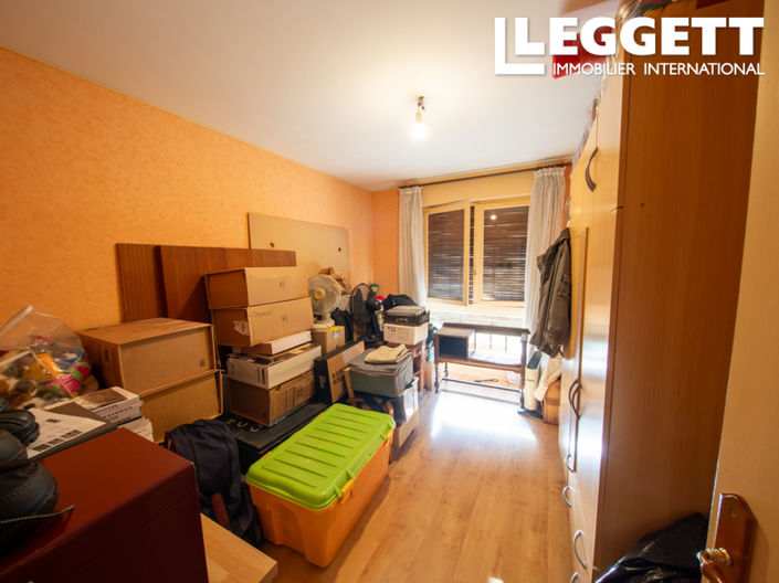 Image No.10-6 Bed House for sale